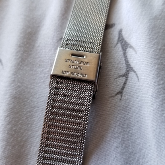 Skagen wrist watch silver link band - Picture 3 of 8
